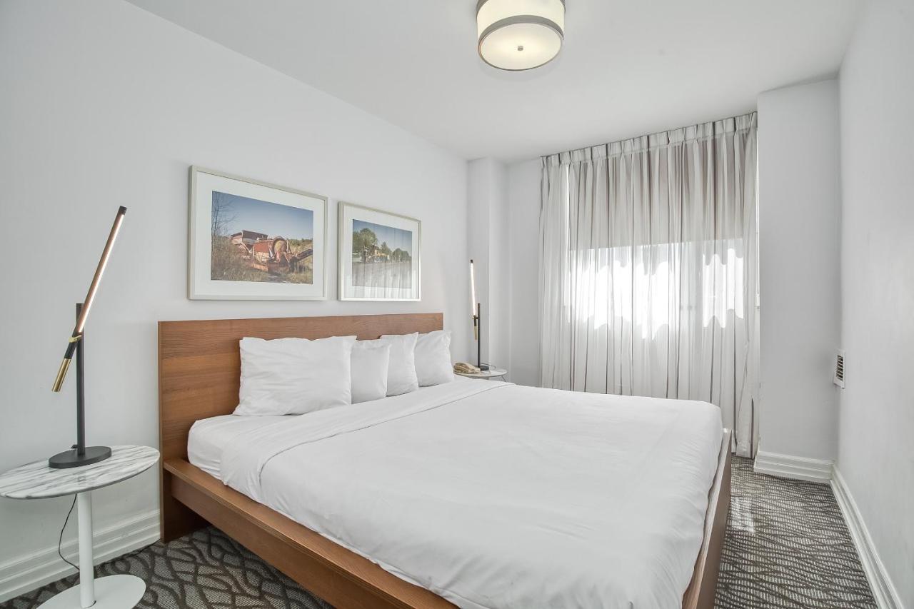 Town Inn Suites Hotel Toronto Bagian luar foto