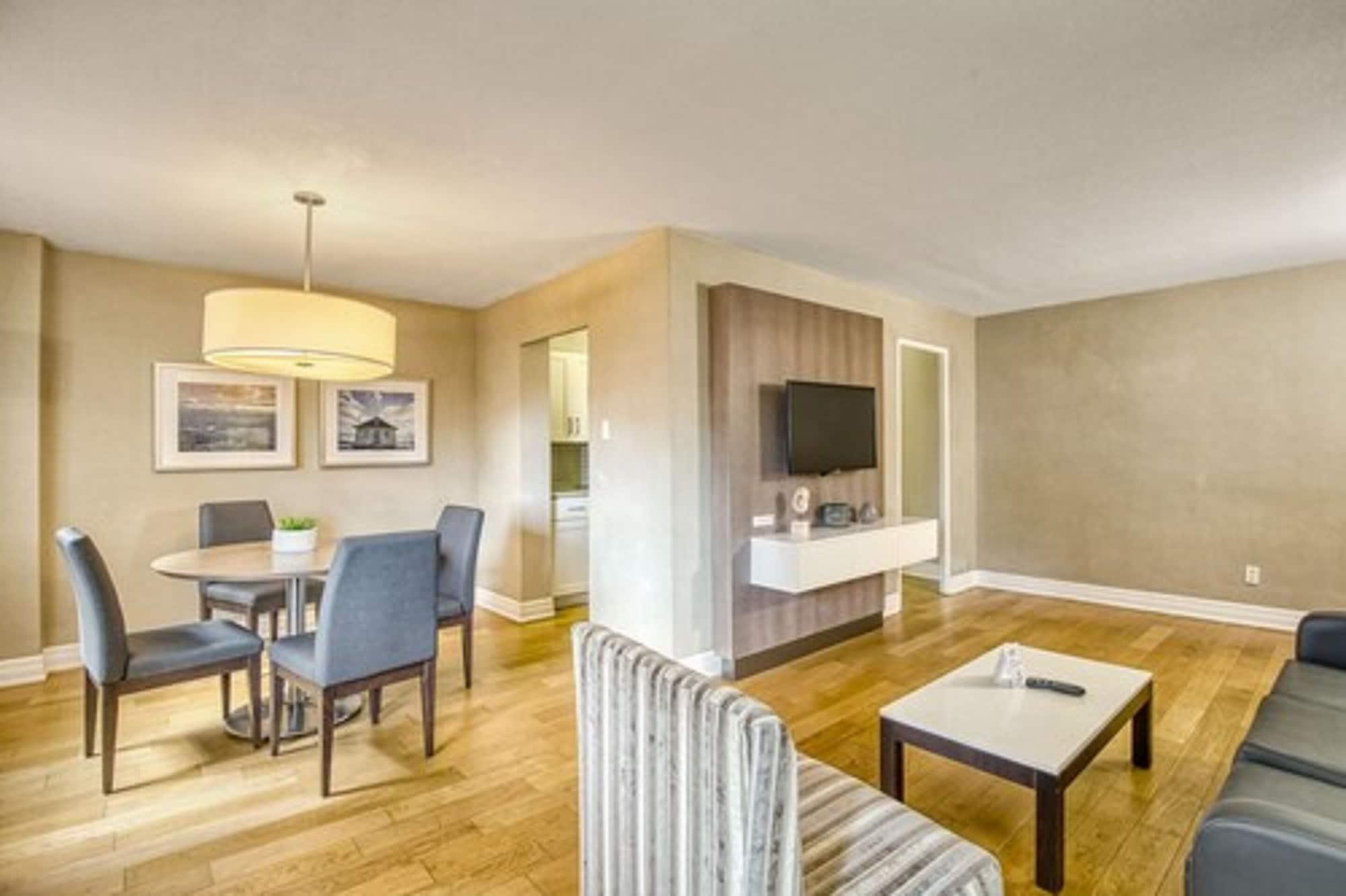 Town Inn Suites Hotel Toronto Bagian luar foto