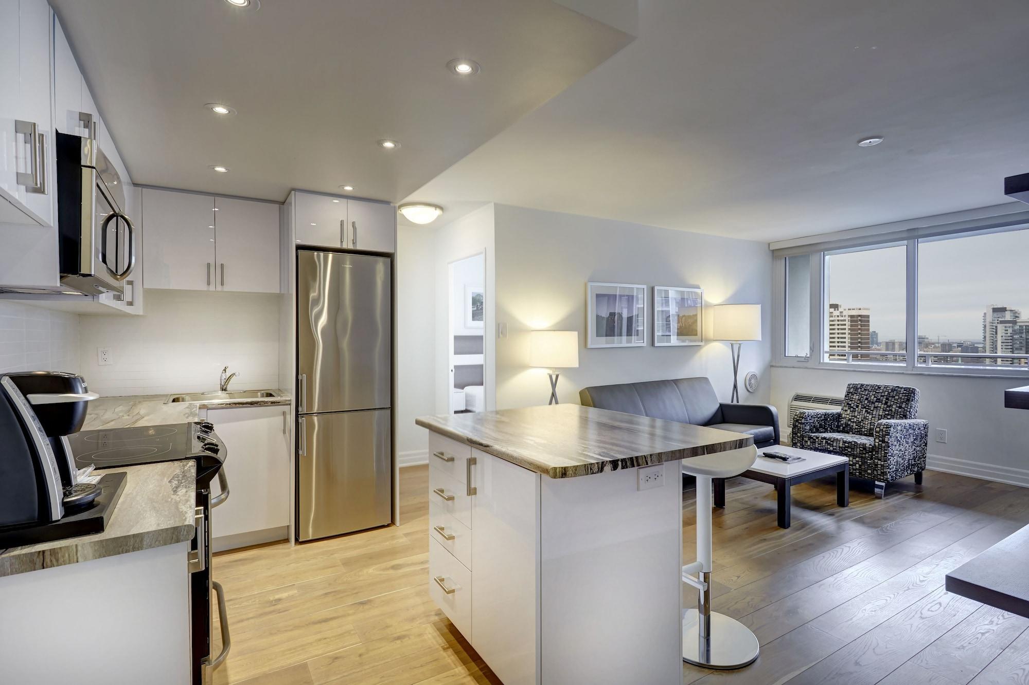 Town Inn Suites Hotel Toronto Bagian luar foto