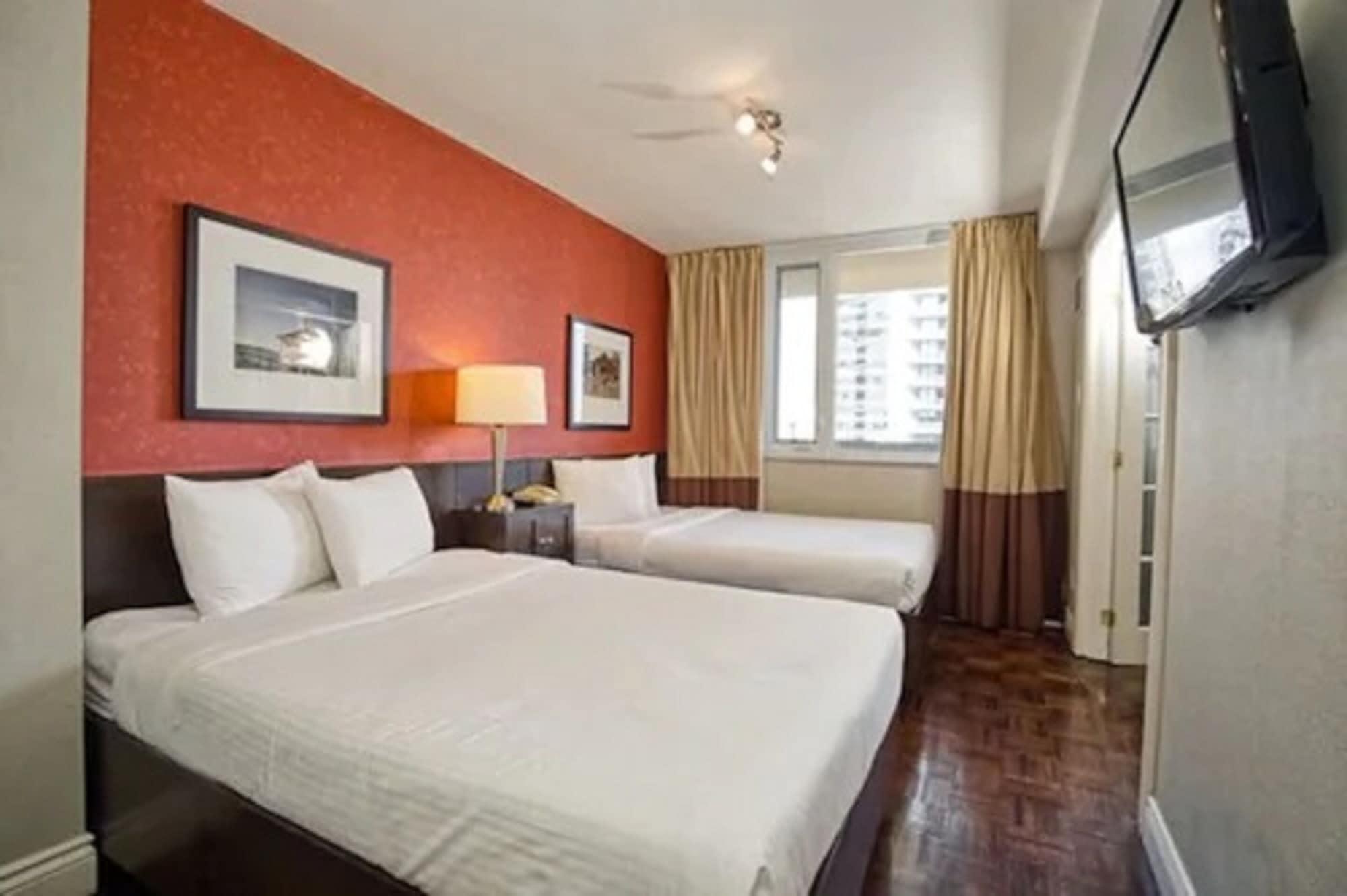 Town Inn Suites Hotel Toronto Bagian luar foto