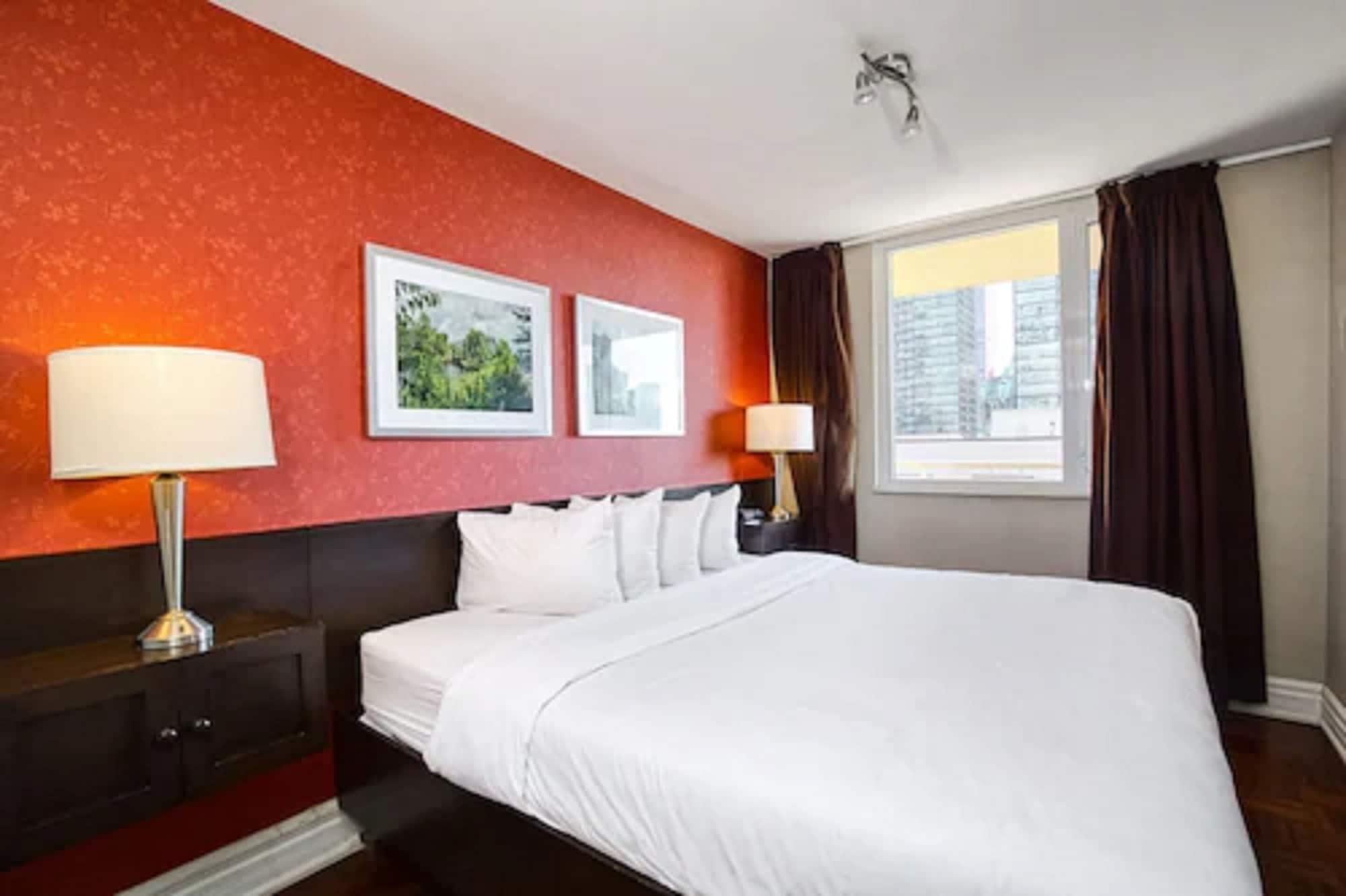 Town Inn Suites Hotel Toronto Bagian luar foto