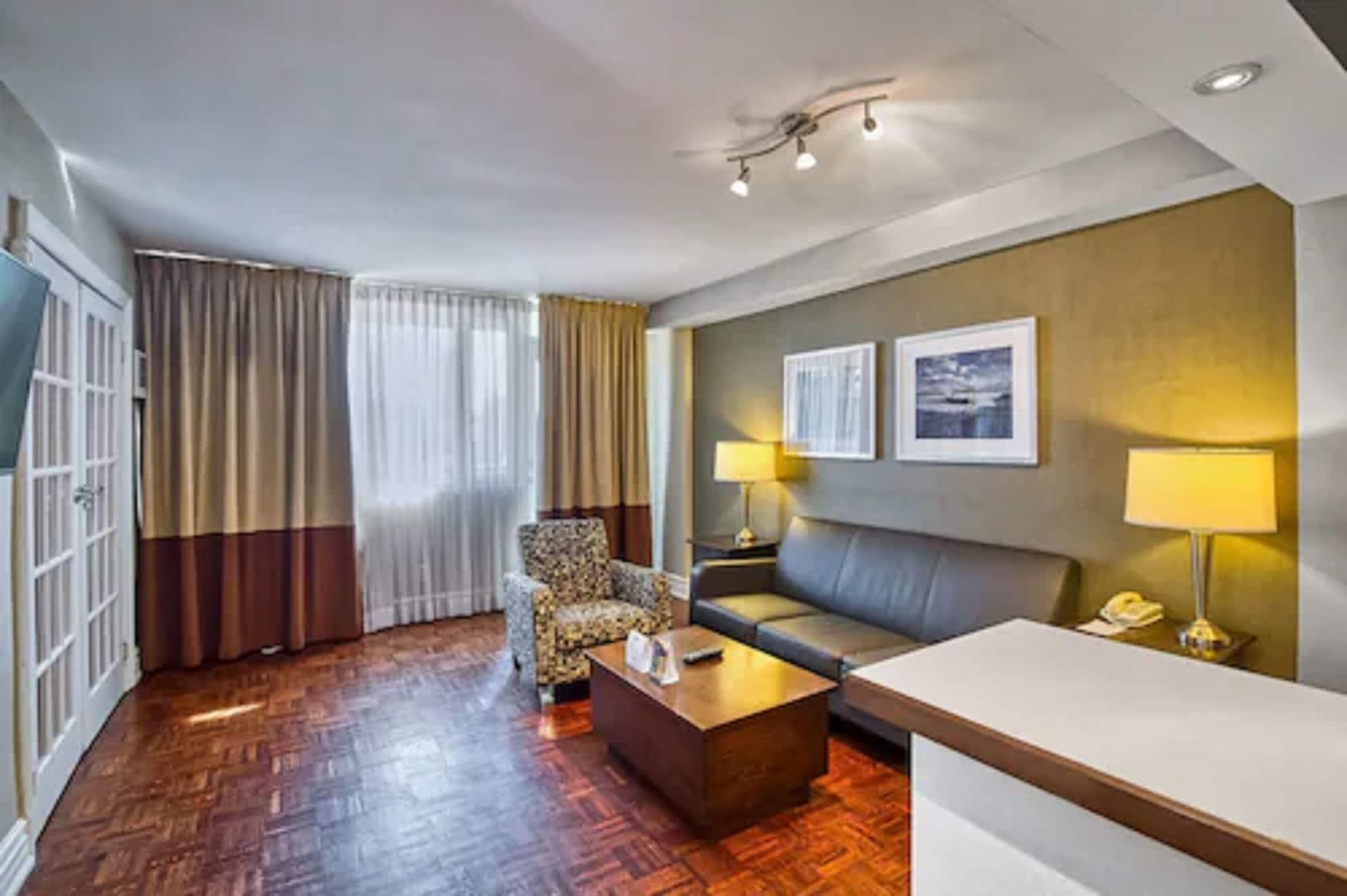 Town Inn Suites Hotel Toronto Bagian luar foto
