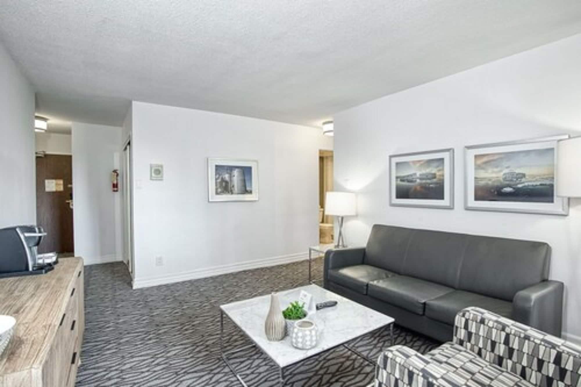 Town Inn Suites Hotel Toronto Bagian luar foto